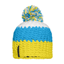 Crocheted Cap with Pompon - Topgiving