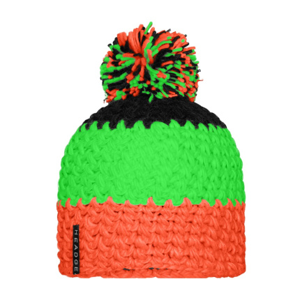 Crocheted Cap with Pompon - Topgiving